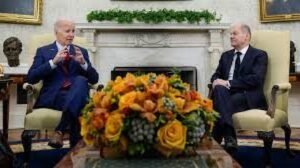 US ignores Russian warning against arming as Biden meets Scholz