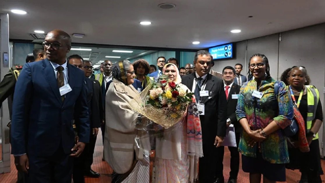 PM arrives in Johannesburg to attend 15th BRICS summit